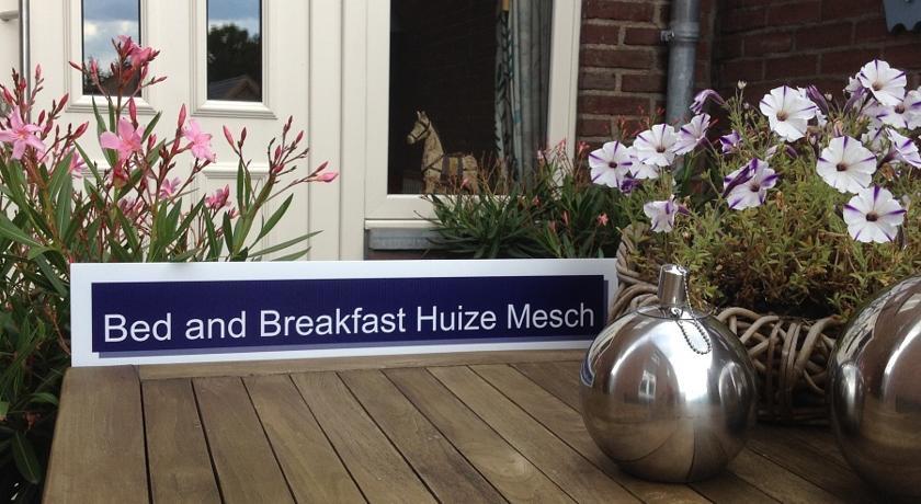 Bed & Breakfast Huize Mesch Eijsden Esterno foto